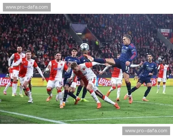 梦回巅峰现场：曼联vs斯旺西集锦里的红魔血性与英超江湖