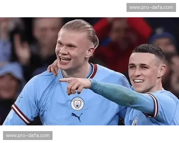 红蓝之巅的灵魂博弈：曼联vs曼城直播，这不只是一场德比，而是曼彻斯特的信仰战争